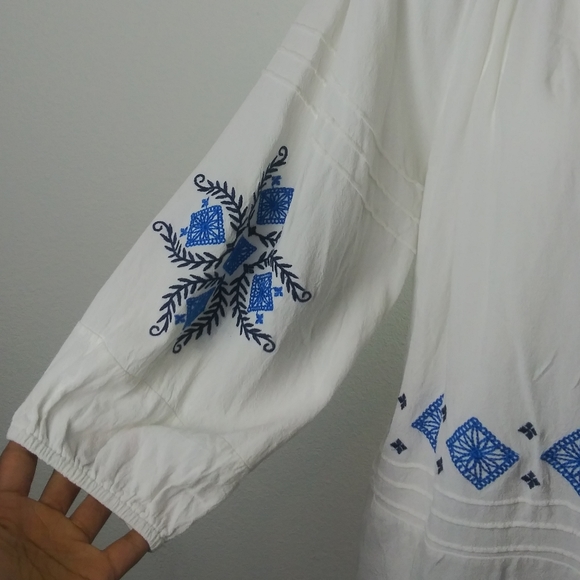 Hayden Los Angeles Embroidered Boho Blouse - Picture 7 of 7